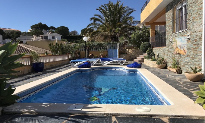 Peñíscola Villa | Gran villa de lujo, wifi gratuito, piscina y parking privado. Vistas al mar.