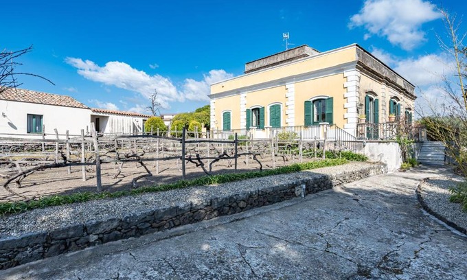 Trecastagni Villa | Villa Ninina nel Cuore del Parco dell’Etna x10