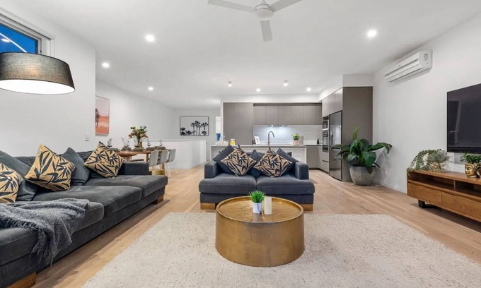 Newport Apartamento | "Villa on Newport Lake" - Newport Q 4020