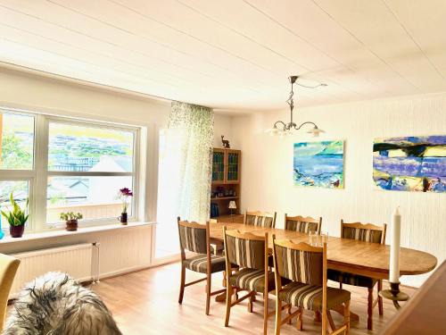 Klaksvik Villa | VILLA ORANGE - Spacious piano home in Klaksvik