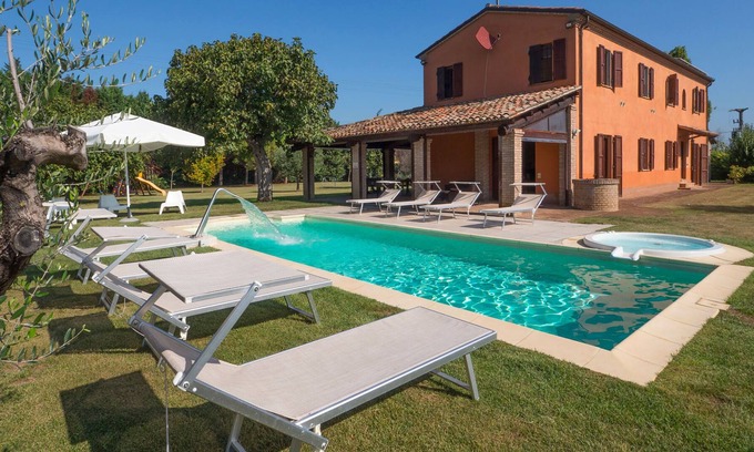 Misano Adriatico Villa | Villa Romy 8, Emma Villas