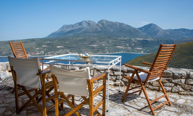 Limeni Villa | VILLA SMARAGDA- LIMENI MANI-PELOPONESO