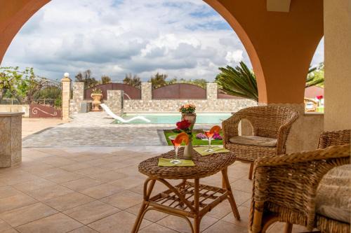 Santa Maria del Focallo Villa | Villa Sonia - Vista Mare