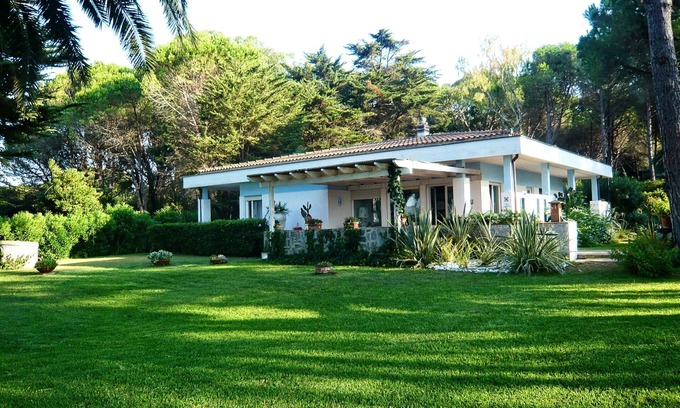 Portoferraio Villa | Villa surrounded by greenery with spectacular views of the Gulf of Portoferraio