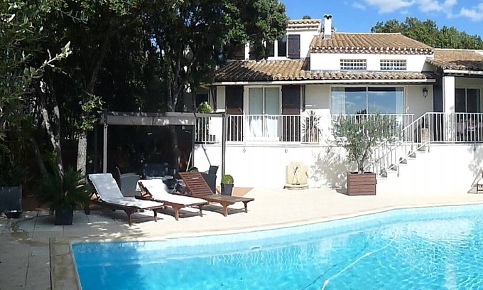 Saint-Gely-du-Fesc Villa | Villa (3/5 cama, capacidad para 6 o 10), piscina privada, por el campo de golf, zona de Languedoc