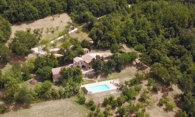 Serra San Quirico Villa | Villa con piscina, horno de la pizza y unas vistas impresionantes