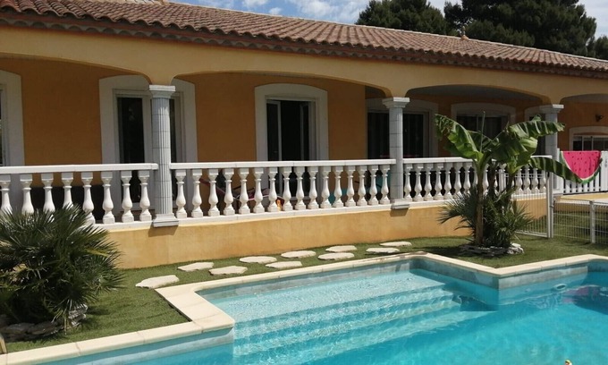 Lespignan Casa | Villa con piscina cerca del mar