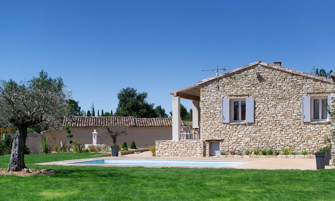 Joucas Casa | Villa with swimming pool, panoramic view of the luberon and wooded garden