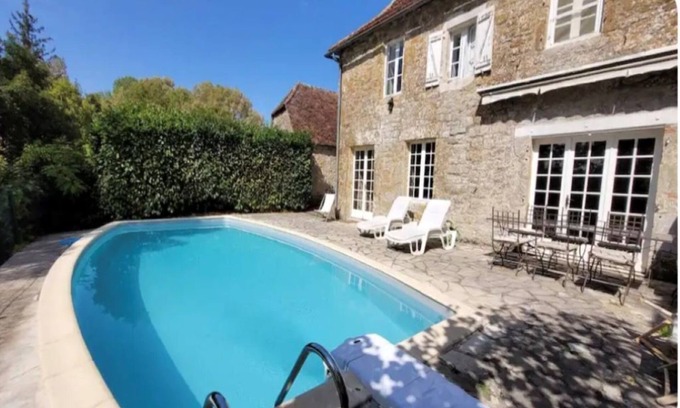 Cavagnac Casa | Village house. Swimming pool. Charming. Calm. Rocamadour-Padirac region. Calm.