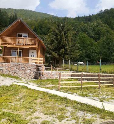 Pejë Chalet De Esquí | Villas Meti Rugove