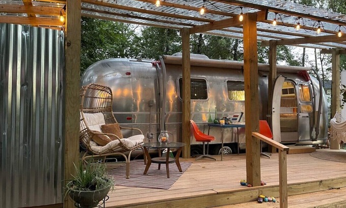 Berryville Casa | Escapada Rural en RV con Vistas a la Montaña y Río