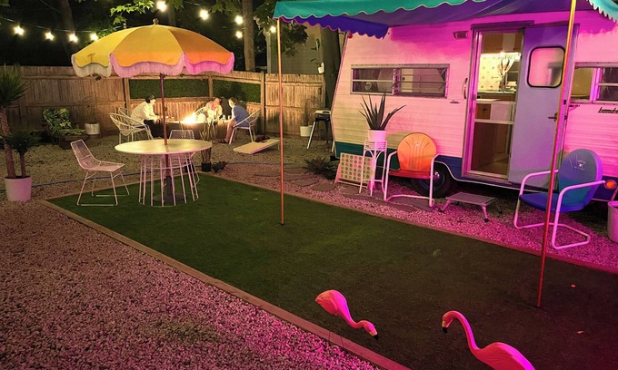 Dover Casa | Vintage Glamper Oasis in Downtown Dover, walk to downtown and Henry Law Park