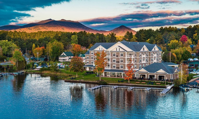 Saranac Lake Hotel | voco Saranac Lake NY - Waterfront by IHG