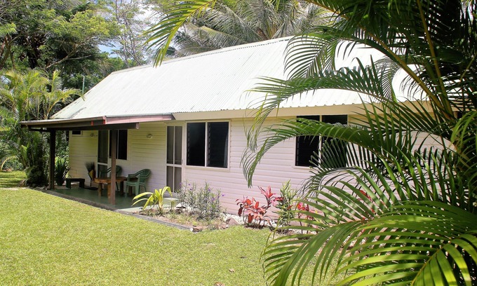 Savusavu Cabaña | Vonu Hut-Near Beachfront-Private - Budget de lujo