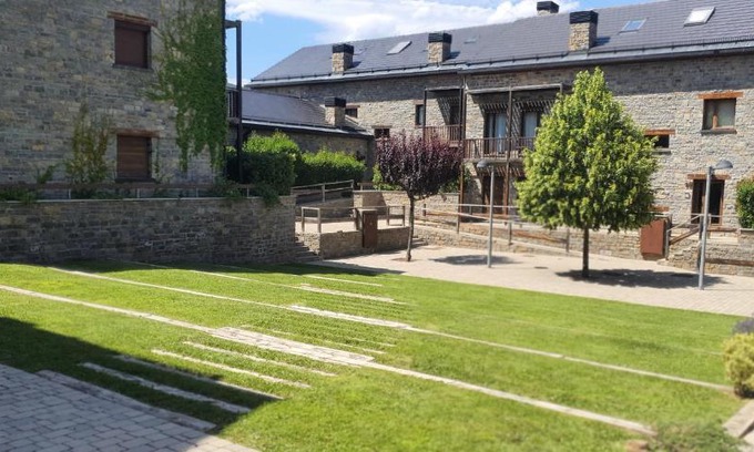 Castiello de Jaca Apartamento | VUT-HU-22-247 Fabuloso Apartamento con vistas a la montaña El Abedul Luga 23 Castiello de Jaca