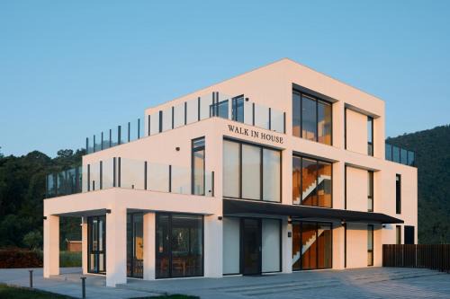 Yuanshan Casa | Walk in House