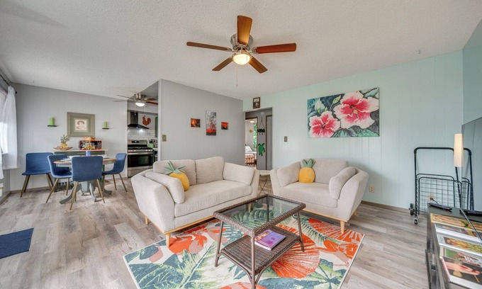 Hilo Condominio | Walk to Dtwn Hilo: Island Escape w/ Pool!