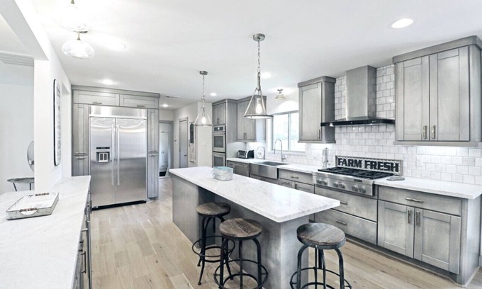 Southgate Casa | LUXURWAY CHATEAU GOLD - WALK 2 MED CENTER & MD Anderson, 5BR + 3. 5Baños Privados