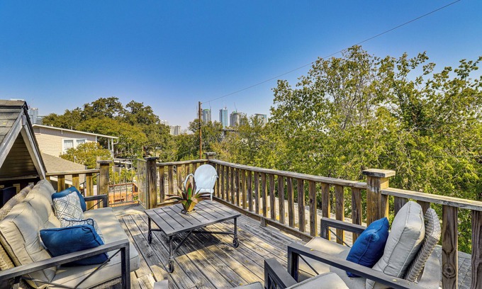 Bouldin Casa | Walk to SoCo: Home w/ Decks & City Views in Austin