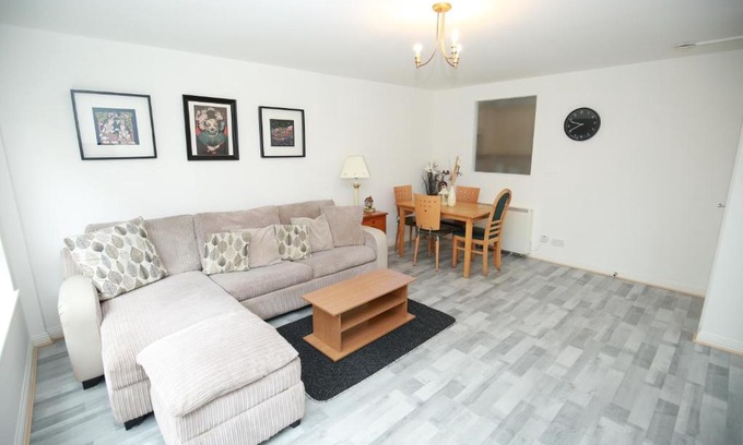 Tradeston Hotel | Wallace Apartment