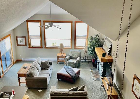 Canmore Apartamento | Wanna get away this Winter and next Summer and Fall at the Crossing