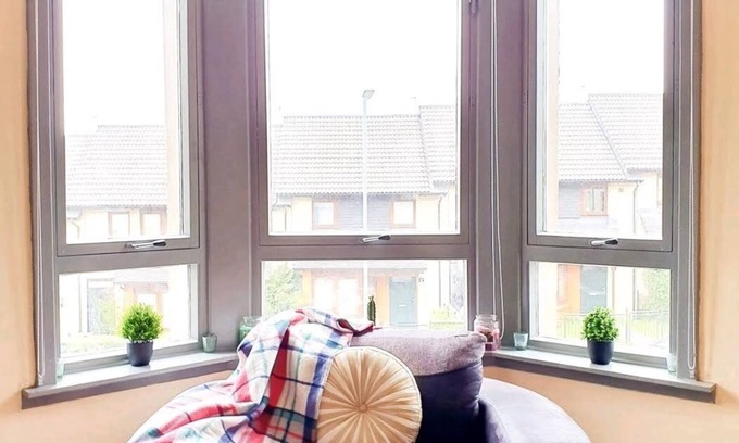 Glasgow Apartamento | Warm Cosy Family Home With Free Parking