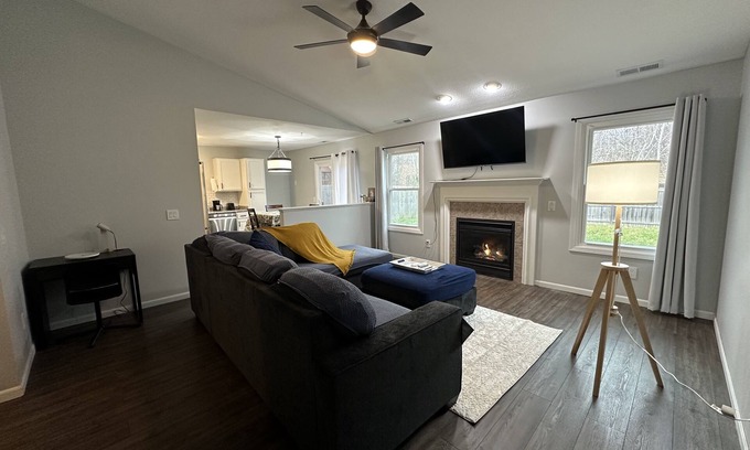 Fort Wayne Casa | Warm, Inviting, Family Home in Northern Fort Wayne