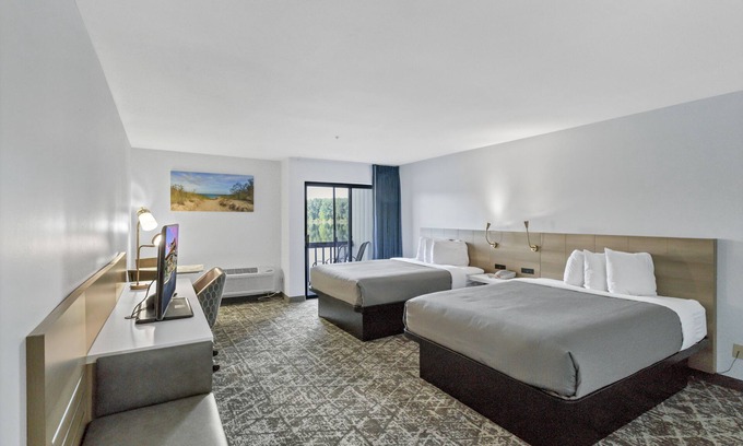 Chesterton Hotel | Waterbird Lakeside Inn