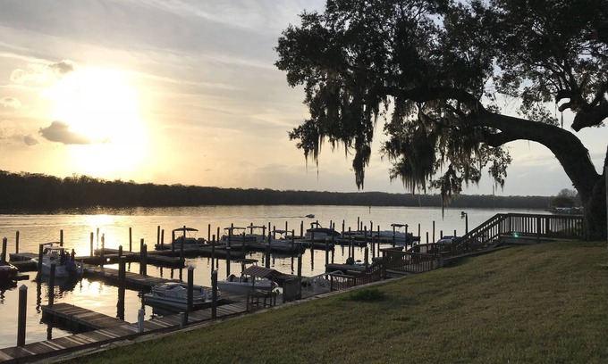 Welaka Condominio | Condominio frente al mar en el río St Johns!