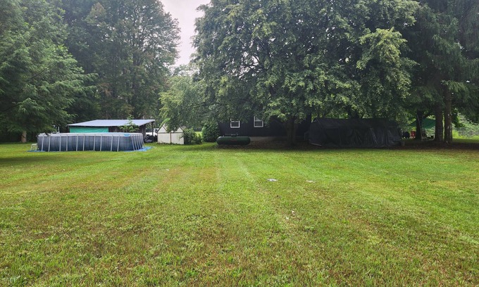 West Elgin Casa | Waterfront Cottage on Acreage