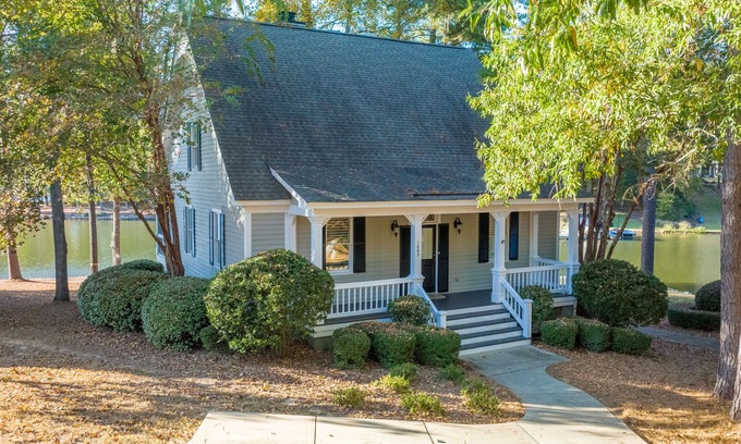 Lake Oconee Cabaña | * NUEVO listado * Waterfront Reynolds Lake Oconee en Marina Cove