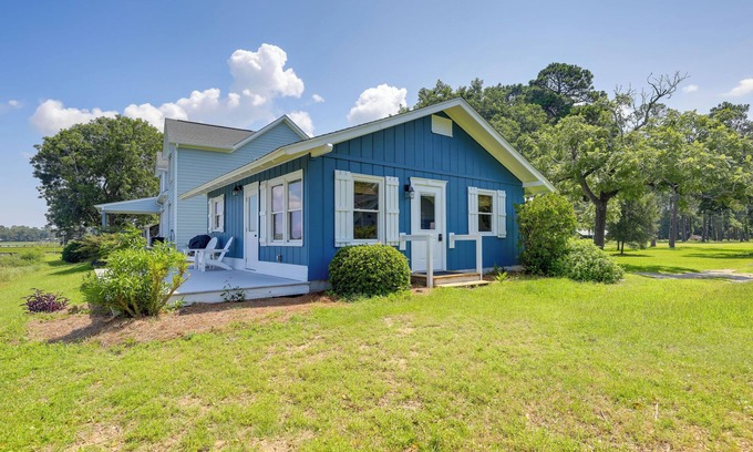 Morehead City Cabaña | Waterfront Vacation Rental Home on Newport River!