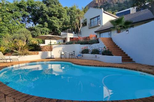 Kosmos Casa | Waters View Villa, 5 Bedroom House