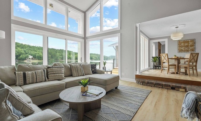 Hot Springs Village Apartamento | Waterside Haven w/optional Boat Rental