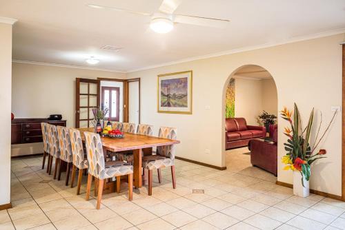 Upper Wakefield Casa | Watervale Hotel Guesthouse