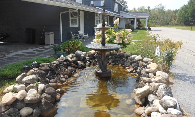 Manchester Hotel | Weathervane Motel