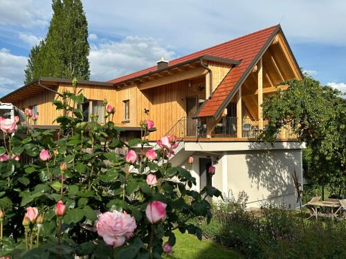 Gundersdorf Cama Y Desayuno | Weinquartier - Weinrebenblick Kleindienst