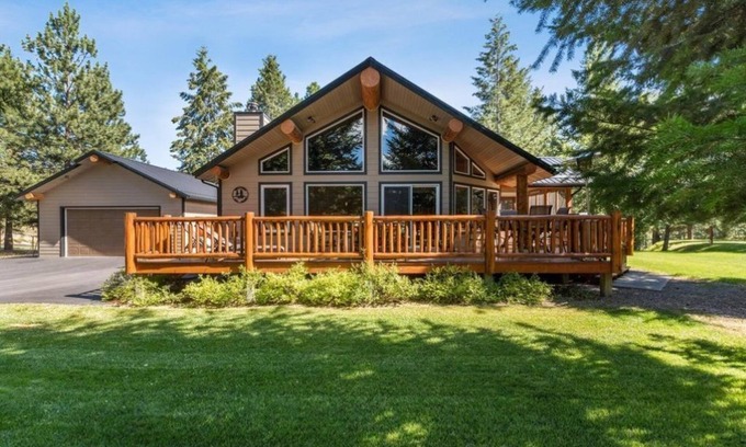 Rexford Casa | Welcome to Whiskey Weekend Haus