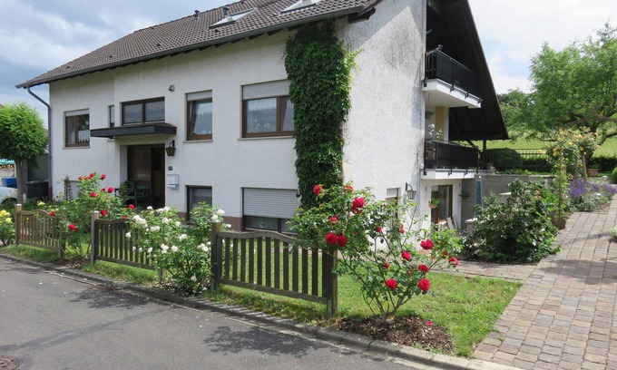 Wolsfeld Apartamento | Bienvenido a Wolsfeld, una comunidad de 1000 almas en el sur de Eifel