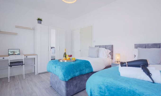 Northampton Casa | Welcoming House - Central Location - Free Parking