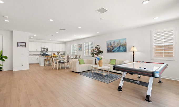 Fontana Villa | Welcoming villa with AC in charming Fontana