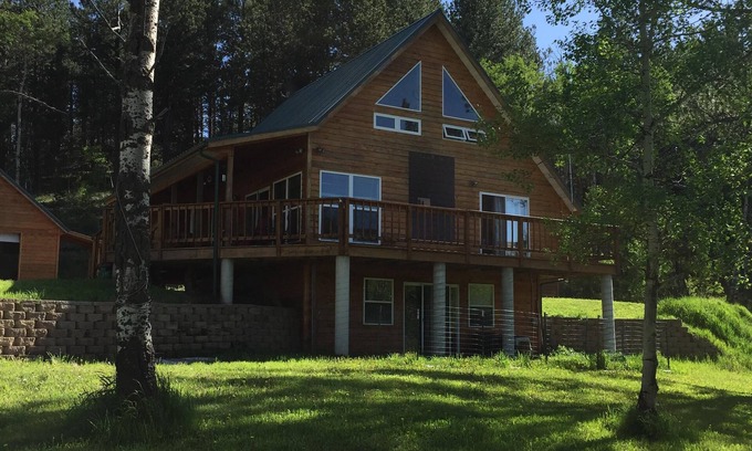 Newcastle Cabina | Buckhorn Bar and Grill, ATV, senderismo y motos de nieve, pesca cerca