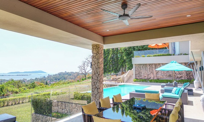 Kuala Teriang Villa | White Monkey Villa - Private Pool & Jacuzzi @Seaview