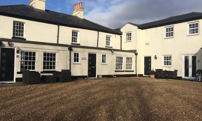 St Neots Casa | Whitehouse Cottage - Gran Paxton