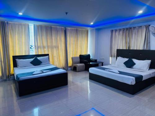 Hyderabad Hotel | Wild Wings Hotel