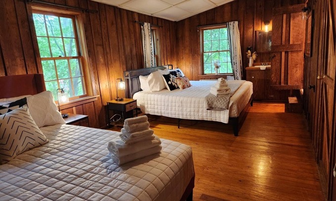 Waynesville Hotel | Wildrest Hotel