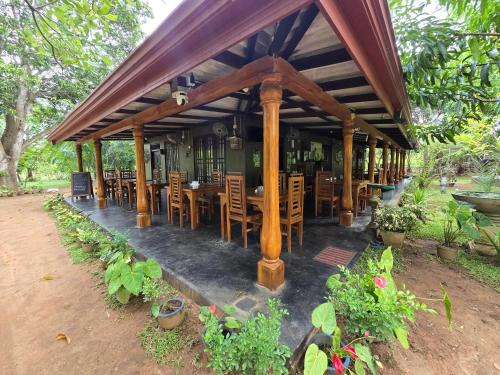 Pahala Maragahawewa Cabina | Wilpattu homestay by ceylon