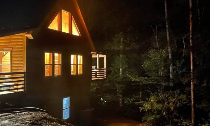 Ashley Oaks Cabina | windrock ridge luxury cabin - 5 min from windrock general store