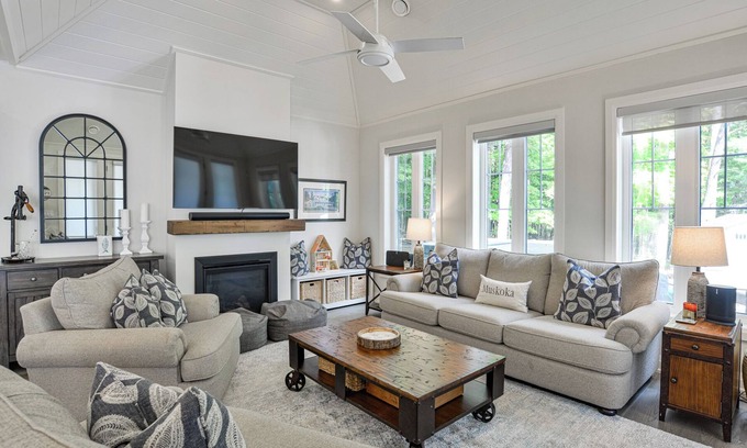 Minett Casa | Windsong Cottage (#13)