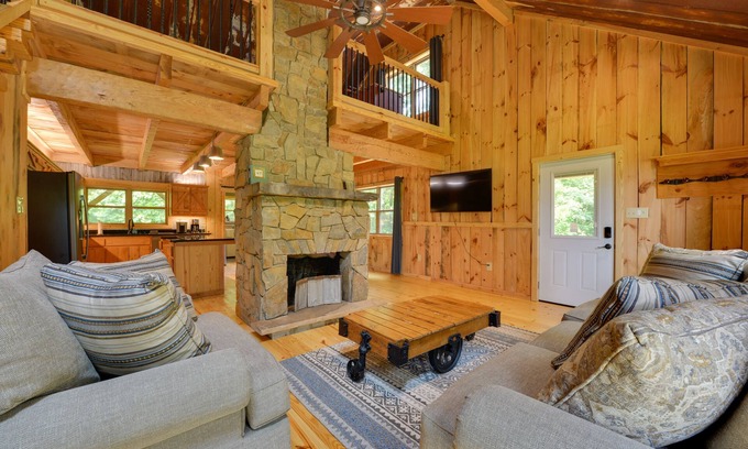 Olin Cabaña | Wine Country Cottage w/ Fire Pit in Olin!